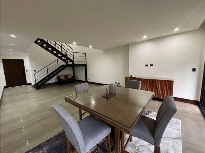 Apartamento Amueblado con Jardin en Renta Zona 16 - Imagen 2