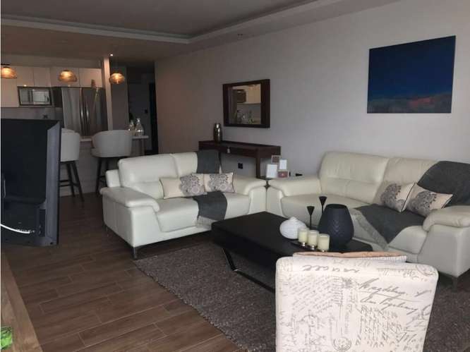 Apartamento Amueblado en Renta Zona 15