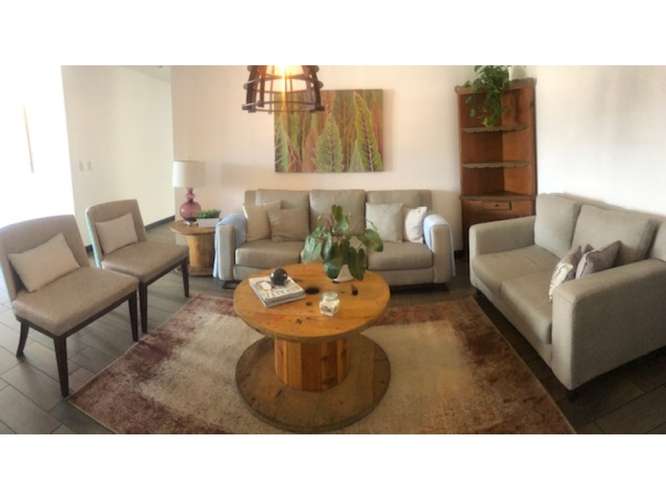 Apartamento Amueblado en Renta Zona 10