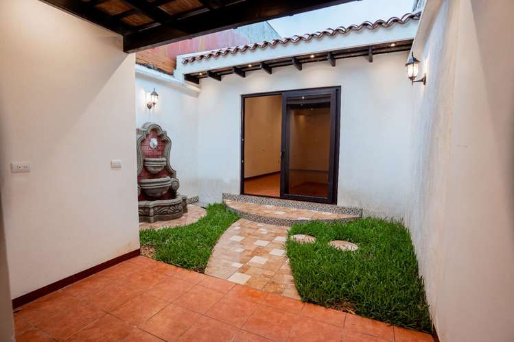 Casa Independiente Nueva en Antigua Guatemala cerca de Hotel Soleil - Imagen 3