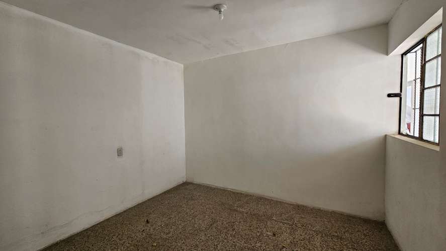Casa Independiente en Venta Antigua Guatemala ideal para uso residencial, educativo o empresarial excelente ubicación! - Imagen 13