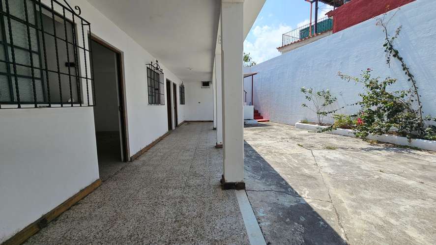 Casa Independiente en Venta Antigua Guatemala ideal para uso residencial, educativo o empresarial excelente ubicación! - Imagen 10