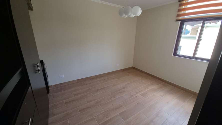 preciosa casa en venta, de 3 niveles, 3 habitaciones, 2 parqueos en san lucas, muy serca de la antigua - Imagen 14