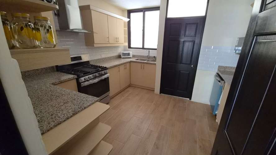 preciosa casa en venta, de 3 niveles, 3 habitaciones, 2 parqueos en san lucas, muy serca de la antigua - Imagen 6