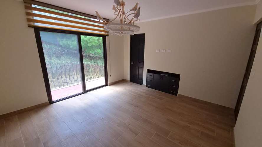 preciosa casa en venta, de 3 niveles, 3 habitaciones, 2 parqueos en san lucas, muy serca de la antigua - Imagen 16