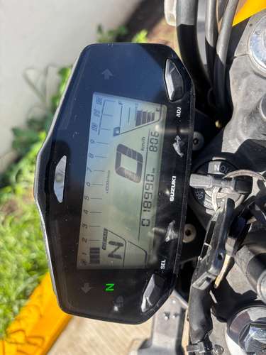 SUZUKI GIXXER 155 DF