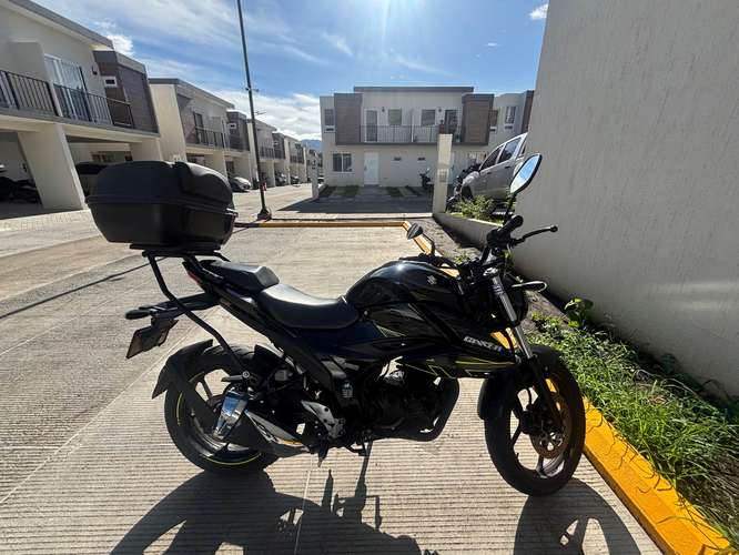 SUZUKI GIXXER 155 DF