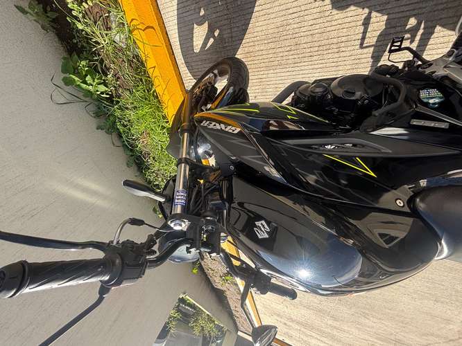 SUZUKI GIXXER 155 DF