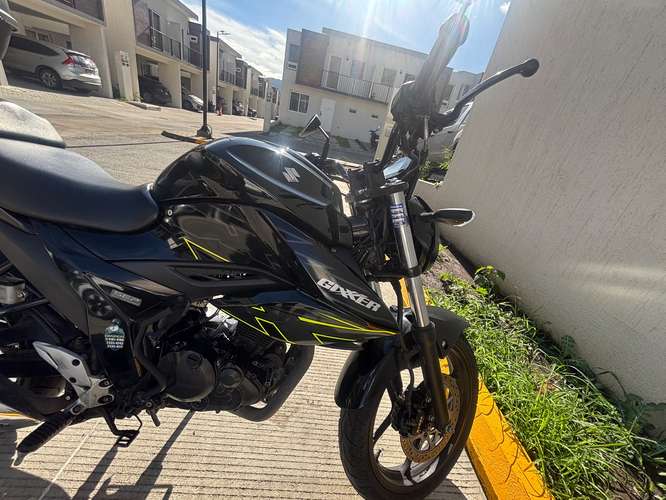 SUZUKI GIXXER 155 DF