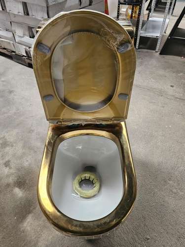 INODORO DORAO DE PORCELANA DE UNA PIEZA