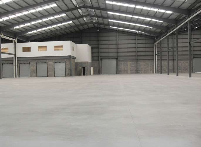 ALQUILO BODEGA INDUSTRIAL EN SAN JOSE VILLANUEVA, 9.5 MTRS AL HOMBRO