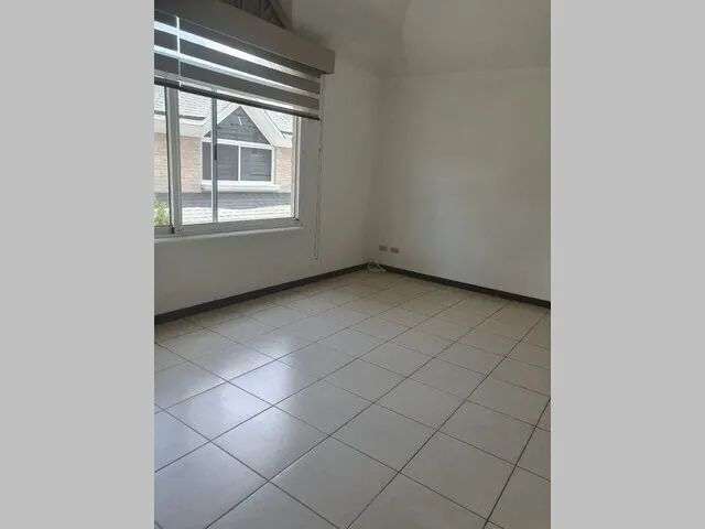RENTA DE VIVIENDA EN CONDOMINIO REINA SOFIA, ZONA 10 - Imagen 6