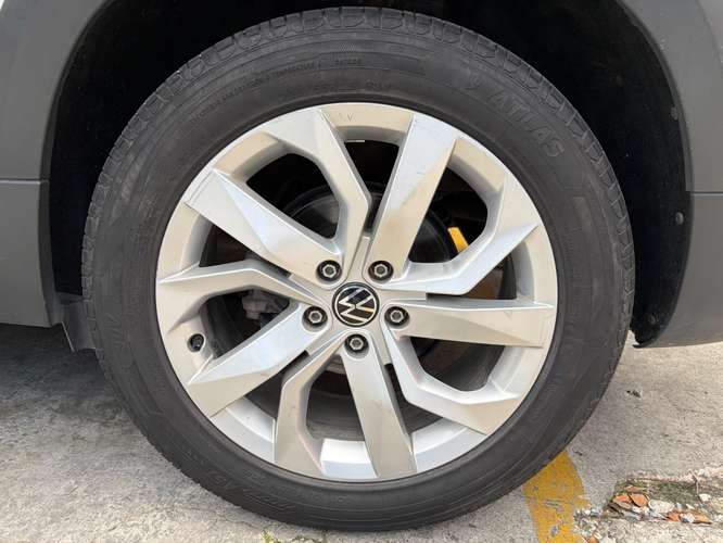 Volkswagen Taos 250 TSi de Agencia Modelo 2022 - Imagen 9