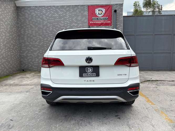 Volkswagen Taos 250 TSi de Agencia Modelo 2022 - Imagen 4