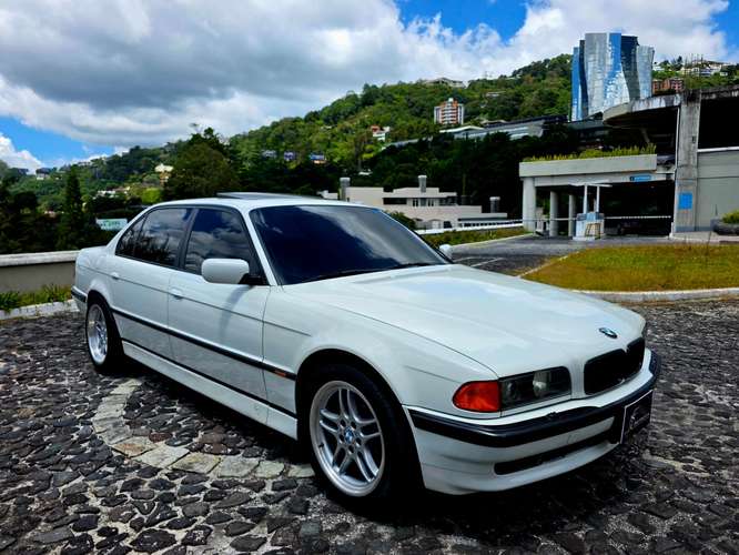 BMW 740IL