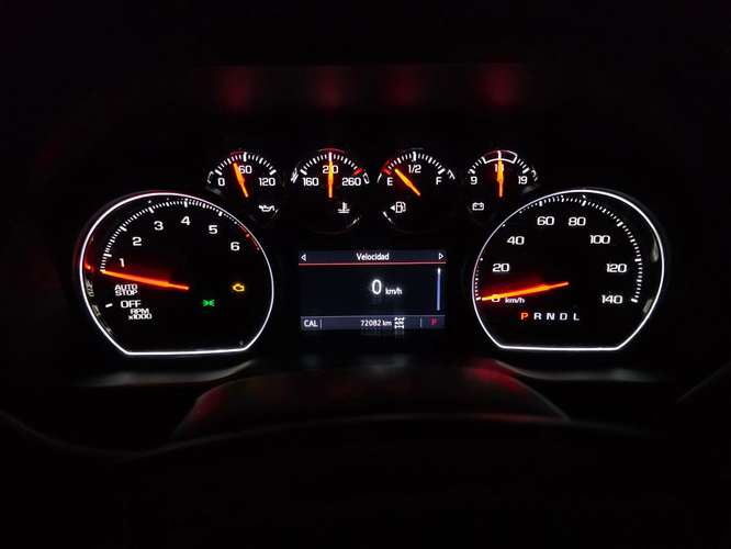 Chevrolet Silverado 1500 - Imagen 10