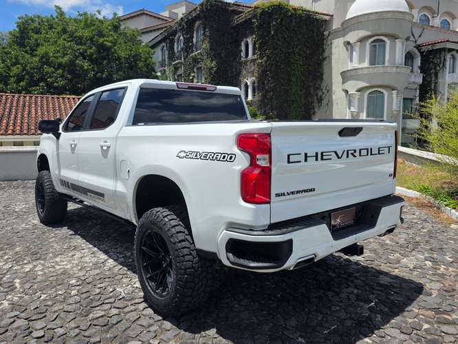 Chevrolet Silverado 1500 - Imagen 3
