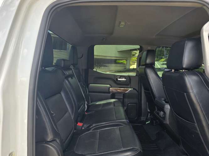 Chevrolet Silverado 1500 - Imagen 8