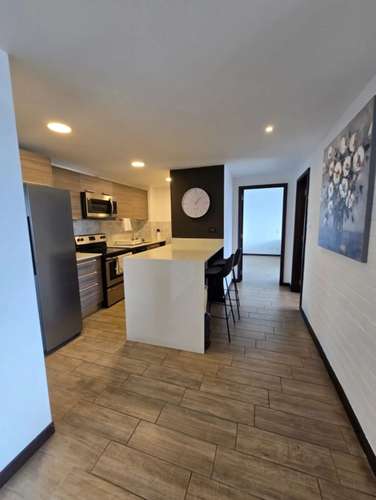 Apartamento amueblado en alquiler zona 10  - Imagen 2