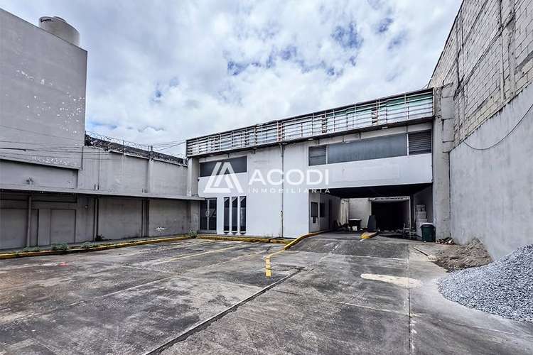 Propiedad comercial sobre Calle Martí, Zona 6