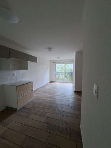Apartamento de 3 habitaciones en zona 17, atrás de Kerns, con 2 parqueos