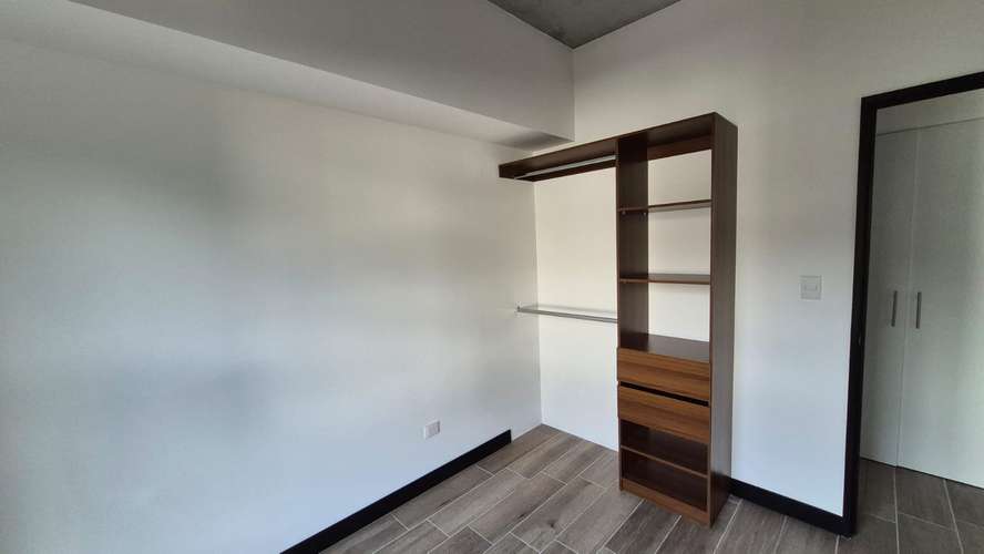 Zona 5 edificio Boulevard 5 apartamento en renta  - Imagen 3