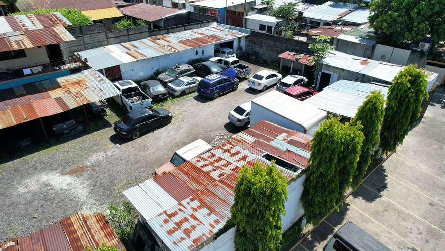 Terreno Comercial en Renta 4ta Avenida de Escuintla cercano al Estadio Armando Barillas - Imagen 9