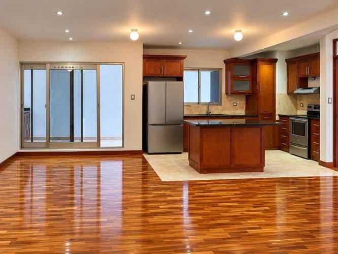 APARTAMENTO EN RENTA EN ZONA 15 EDIFICIO ALHAMBRA 