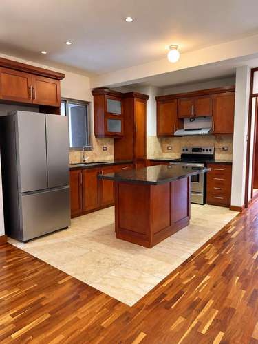 APARTAMENTO EN RENTA EN ZONA 15 EDIFICIO ALHAMBRA  - Imagen 3