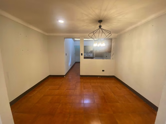 CASA COLONIAL EN ALQUILER ANTIGUA GUATEMALA | AIRBNB PERMITIDO, JARDINES Y 3 DORMITORIOS | PV - Imagen 2