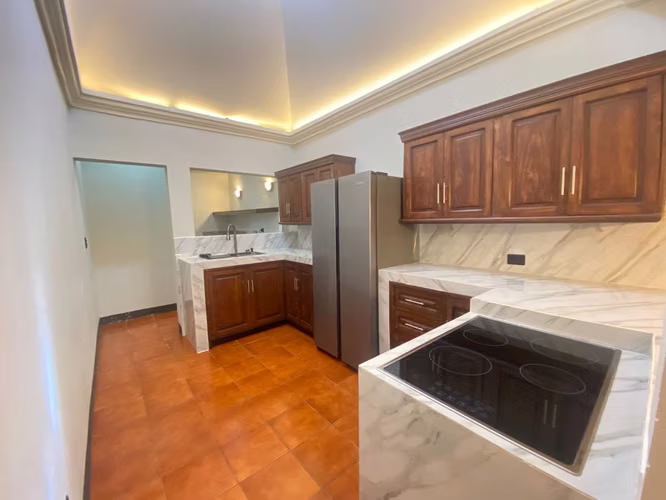 CASA COLONIAL EN ALQUILER ANTIGUA GUATEMALA | AIRBNB PERMITIDO, JARDINES Y 3 DORMITORIOS | PV - Imagen 3