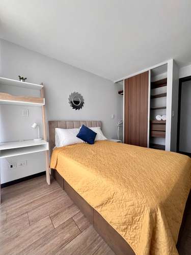 Se renta Moderno apartamento de 2 habitaciones, 2baños, 2 parqueos totalmente amueblado,en zona 10 10 - Imagen 9
