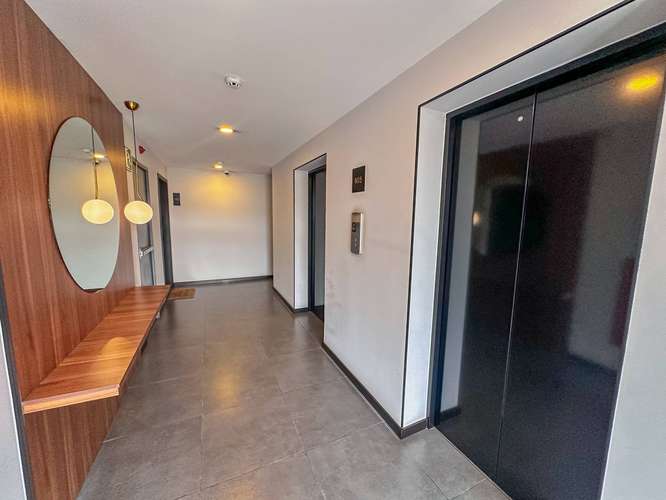 Se renta Moderno apartamento de 2 habitaciones, 2baños, 2 parqueos totalmente amueblado,en zona 10 10 - Imagen 14