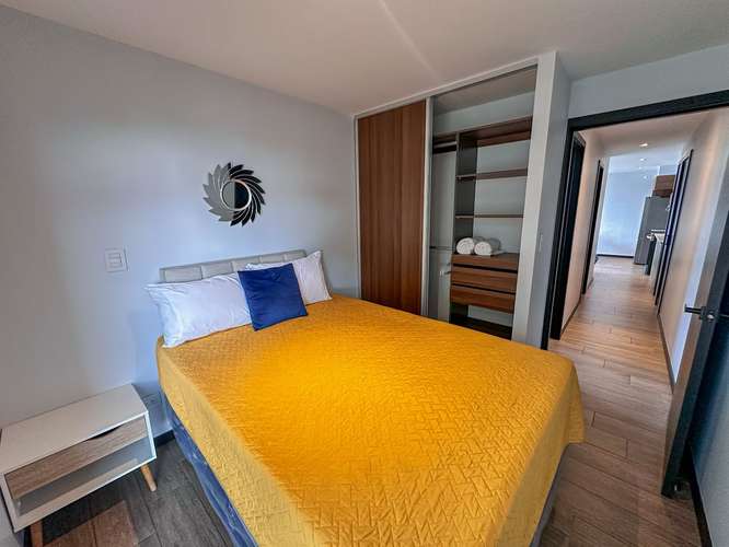 Se renta Moderno apartamento de 2 habitaciones, 2baños, 2 parqueos totalmente amueblado,en zona 10 10 - Imagen 17
