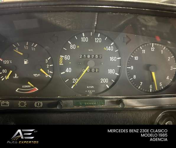  MERCEDES-BENZ 230E CLÁSICO | MODELO 1985 