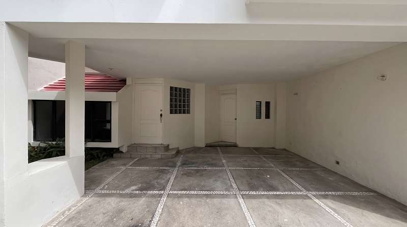Alquiler de casa ubicada en zona 12 Colonia Villa Sol - Imagen 2