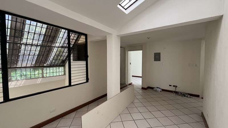 Alquiler de casa ubicada en zona 12 Colonia Villa Sol - Imagen 10
