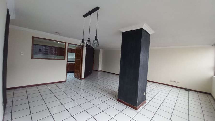 Venta de Apartamento en zona 14 Ibiza 2 dormitorios y estudio