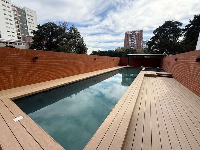 Venta de Apartamento en Zona 10 – Cerca de Diagonal 6, Edificio Nuevo