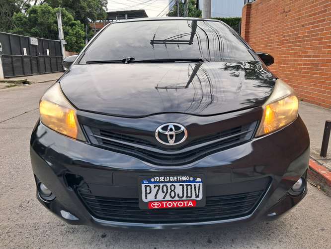 Toyota yaris Automático 1.5