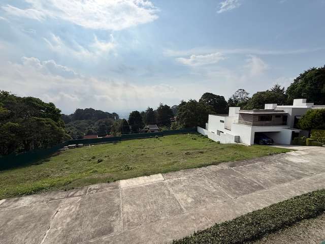 Vendo terreno en Santa Catarina Pinula 20 calle final Zona 10 - Imagen 12