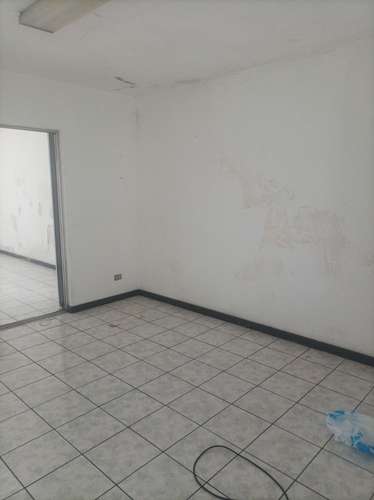 ALQUILER DE CASA DE 1 NÍVEL EN ZONA 11, COLONIA MARISCAL - Imagen 5