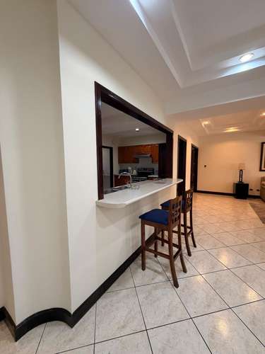 Zona 10 Milenia Oakland apartamento amueblado - Imagen 4