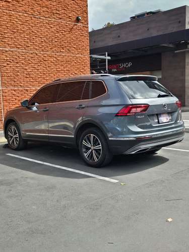 VOLKSWAGEN TIGUAN HIGHLINE 2.0 AUTOMÁTICA 4 MOTION 4 CIL. 2019 AGENCIA - Imagen 5