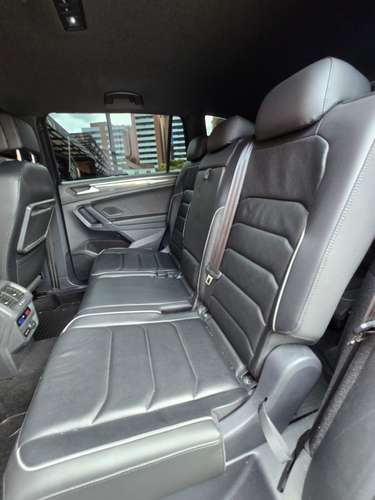 VOLKSWAGEN TIGUAN HIGHLINE 2.0 AUTOMÁTICA 4 MOTION 4 CIL. 2019 AGENCIA - Imagen 13