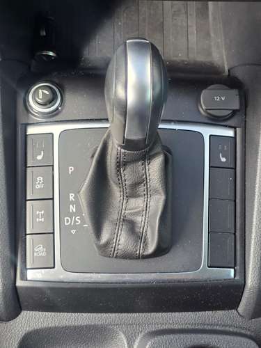 VOLKSWAGEN AMAROK HIGHLINE 2.0 BITURBO 4MOTION AUTOMÁTICO 4 CIL. 2024 DE AGENCIA - Imagen 13