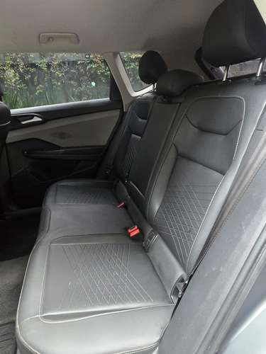VOLKSWAGEN TAOS COMFORTLINE 1.4 AUTOMÁTICA 4CIL. 2022 AGENCIA - Imagen 6