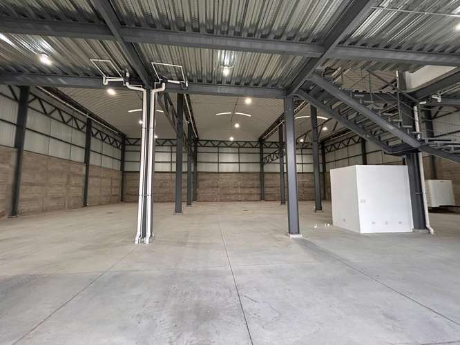 BODEGA INDUSTRIAL EN VENTA A 5 MINUTOS DE VAS CA-9 SUR - Imagen 7
