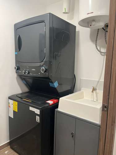 RENTA DE APARTAMENTO EN EDIFICIO PARQUE 14, ZONA 14 - Imagen 7
