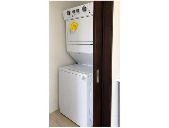 RENTA DE APARTAMENTO EN EDIFICIO LIV, ZONA 15 - Imagen 8